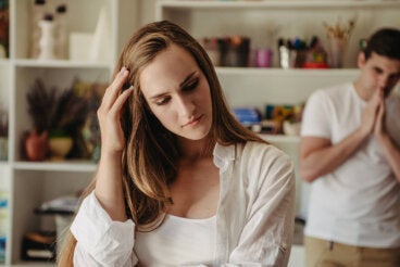 Mi pareja está en contacto con su ex: ¿Cómo actuar?