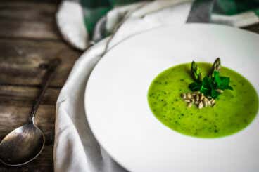 Gazpacho de espárragos verdes: sabrosa receta vegetariana