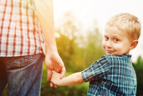 Cuál es la diferencia entre hablar con un bebé y un niño