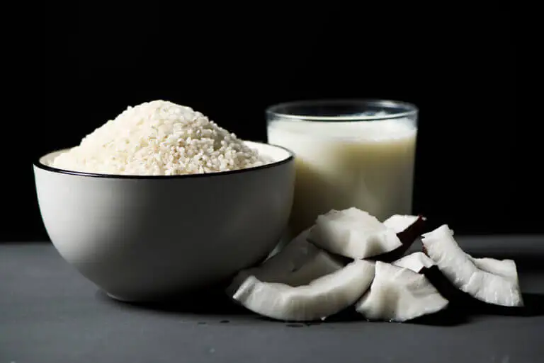Receta casera tradicional de arroz con coco