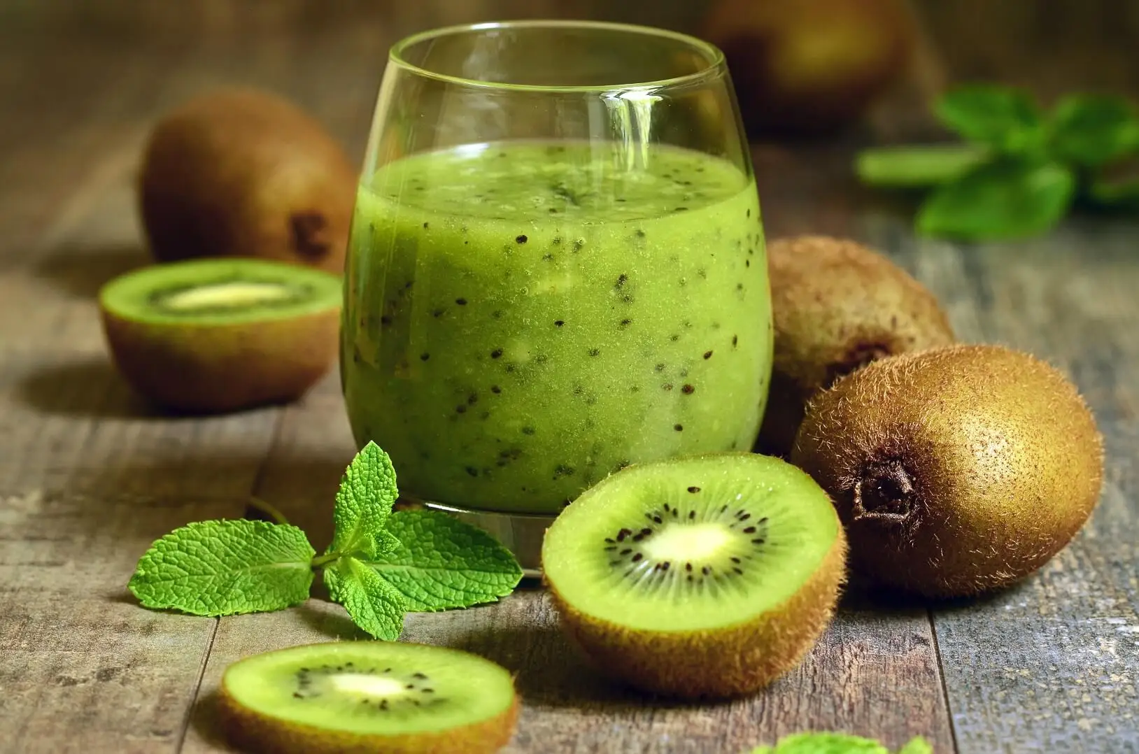 Licuado de kiwi y manzana