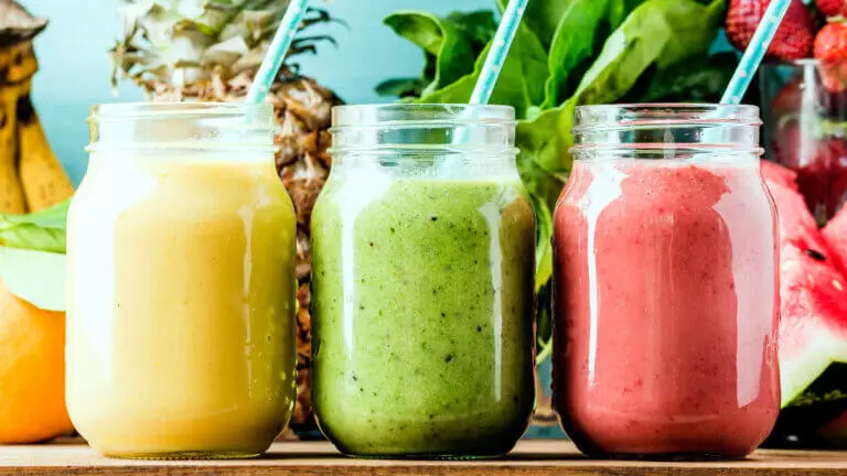 17 licuados de fruta que te ayudan a bajar de peso