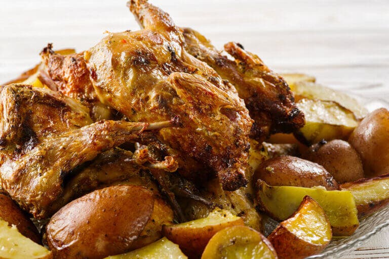 Receta casera deliciosa de perdiz roja al vino