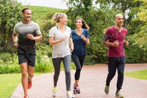 personas corriendo