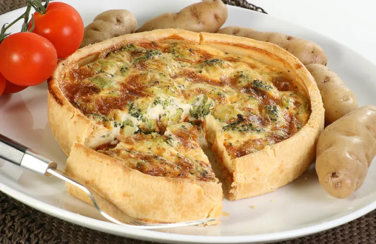 Prepara esta exquisita quiche de verduras y queso tierno