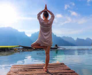 ¿Cuál es el tiempo recomendado para una práctica de yoga?