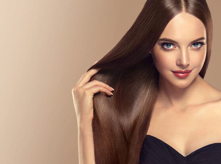 Cómo mantener el cabello liso y brillante