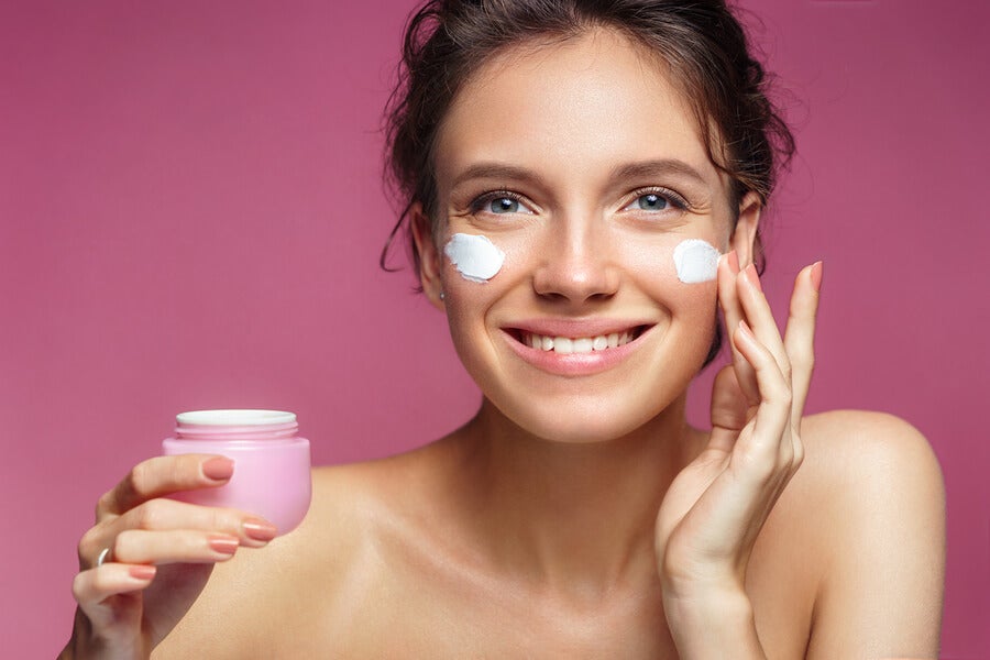 6 recomendaciones para mantener tu rostro hidratado si hace sol