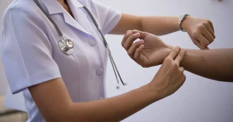 Auscultación de las venas y las arterias