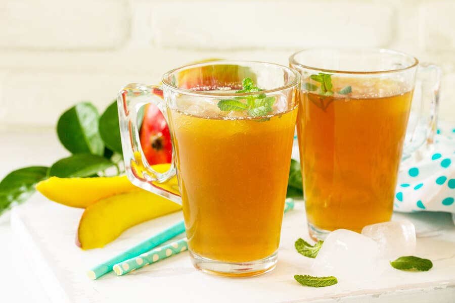 Té de mango frío.