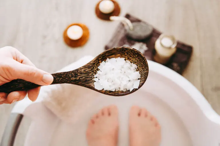 Cómo hacer sales de baño caseras y biodegradables