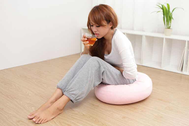 5 bebidas calientes para calmar el dolor menstrual
