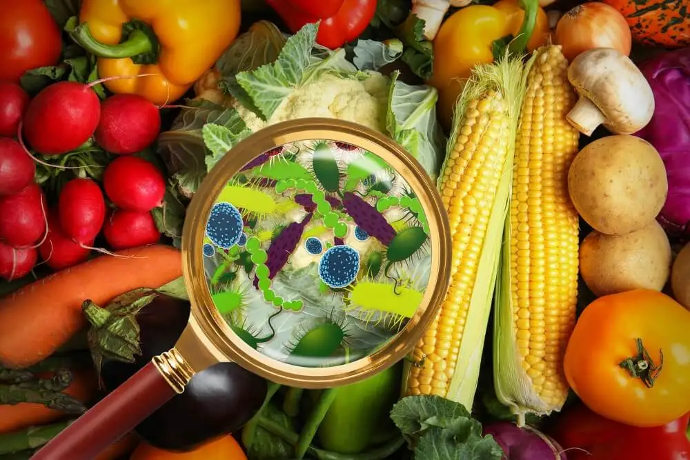 Intoxicación alimentaria por no lavar las frutas y los vegetales.