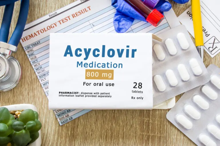 Aciclovir: indicaciones y contraindicaciones