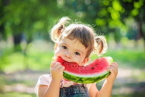 6 alimentos que hay que incluir en la dieta de tu hijo