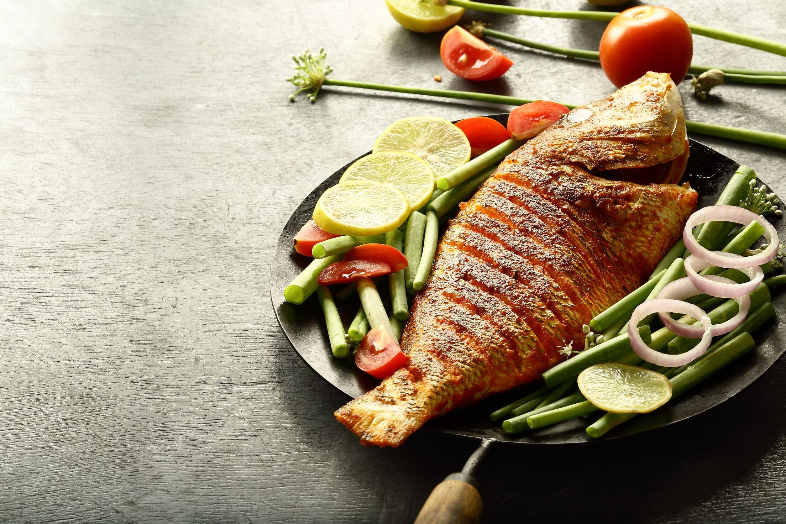 Litt fisk og grønnsaker.