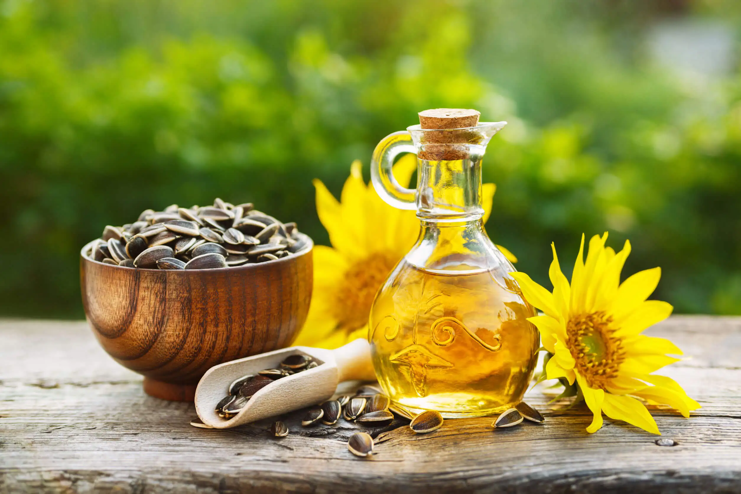 La vitamina E puede obtenerse de numerosas fuentes.
