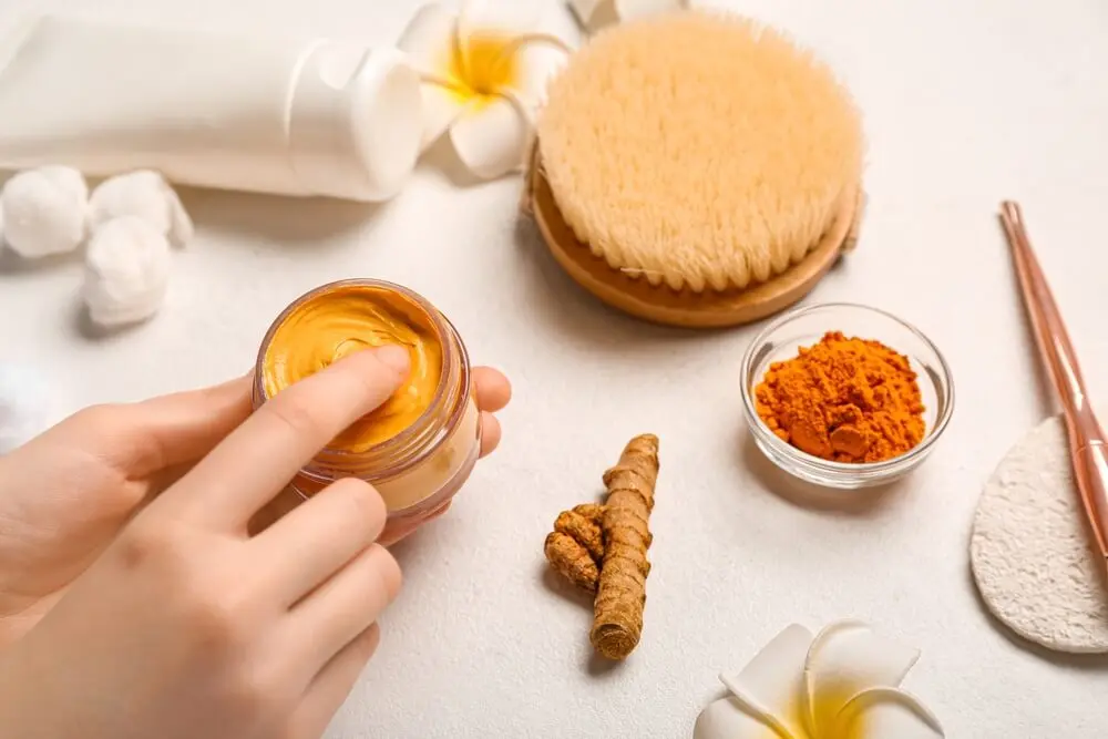 Beneficios de la cúrcuma para al acné