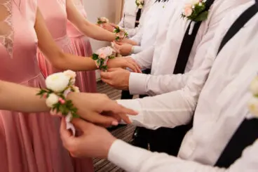 Madrina y dama de honor: cuál es la diferencia