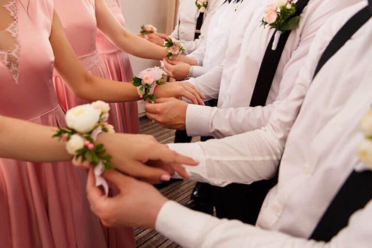 ¿Cuántas madrinas y padrinos de boda necesitas?