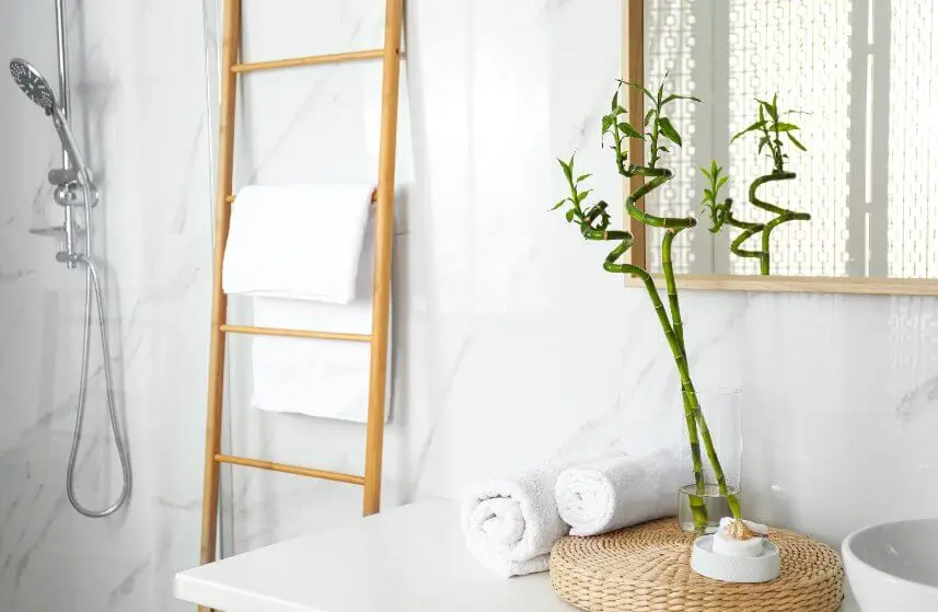 Decoración con bambú para el baño