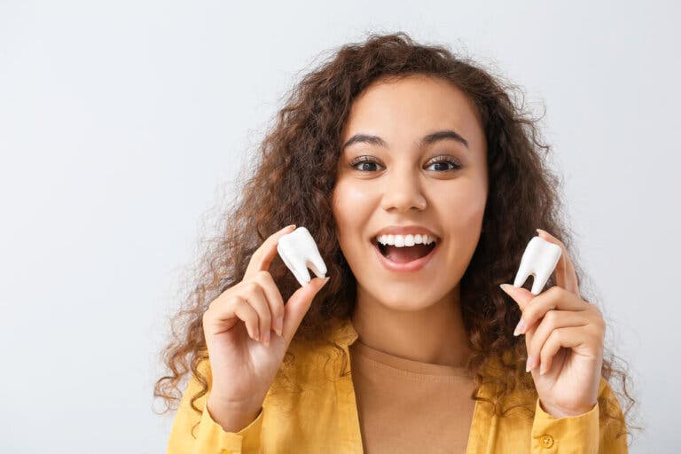 El blanqueamiento dental: qué es y qué tipos existen