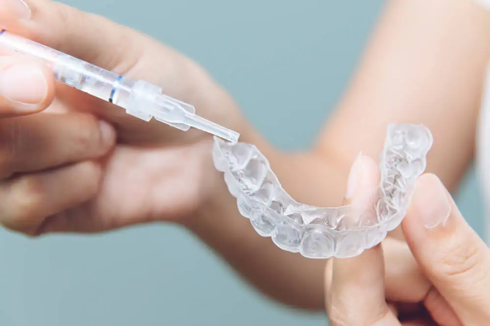 Blanqueamiento dental desde casa