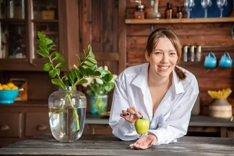 Cómo calmar las agruras con manzana: 3 remedios caseros