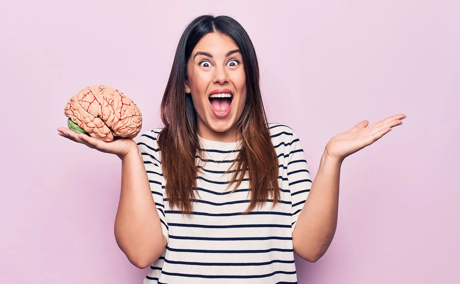 Pensar con el cerebro en la mano.