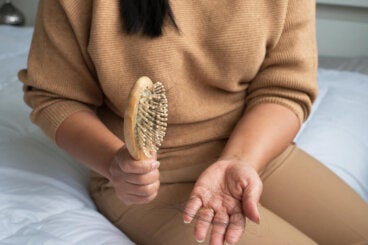 5 hábitos para combatir la caída del cabello