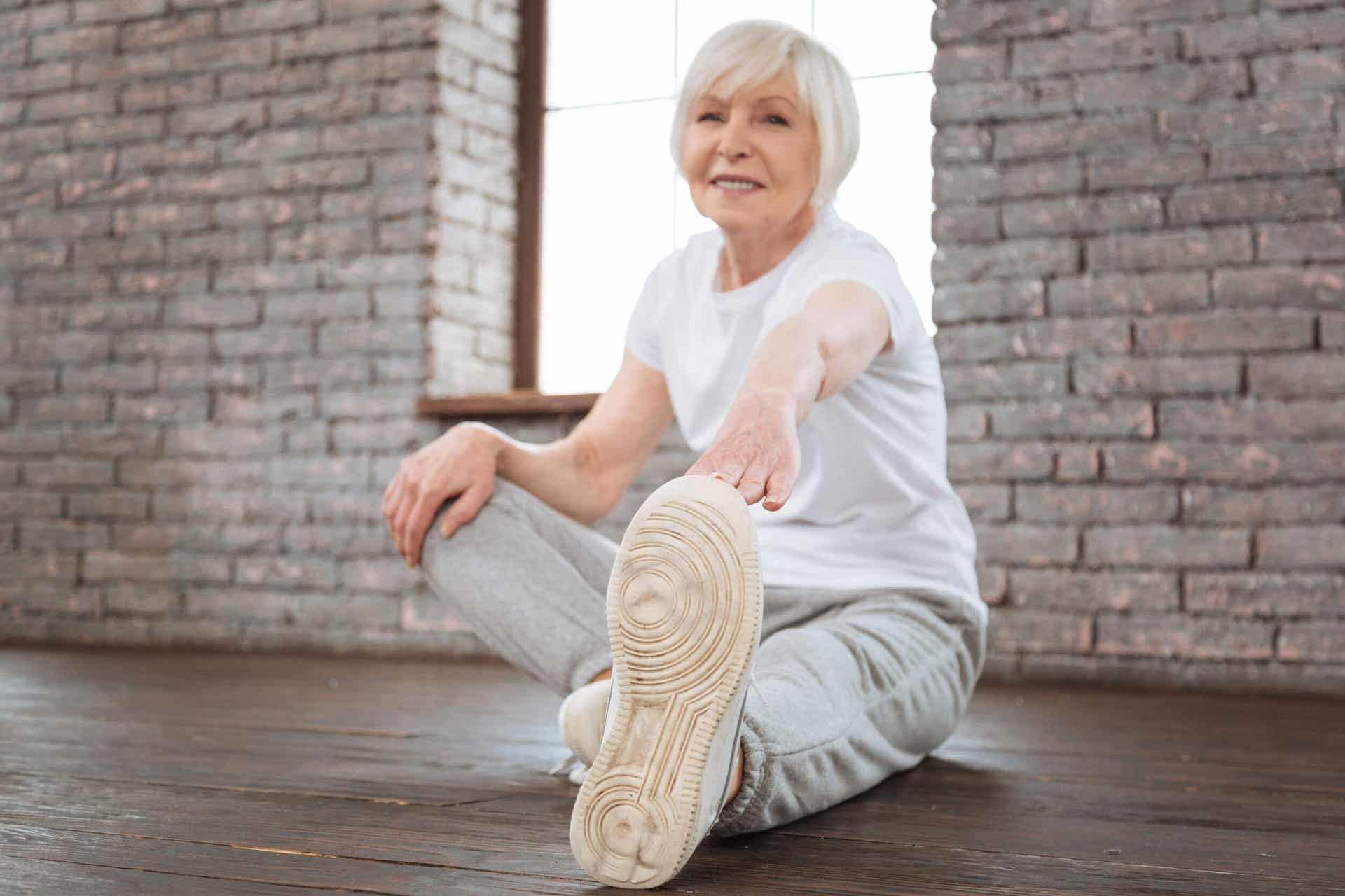 El tratamiento de la osteoartritis incluye el ejercicio.