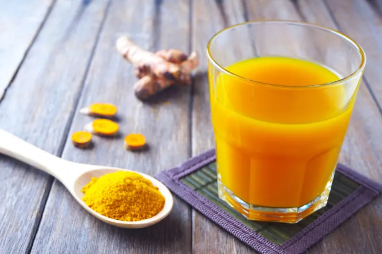 3 tratamientos con cúrcuma para cuidar la salud de la piel