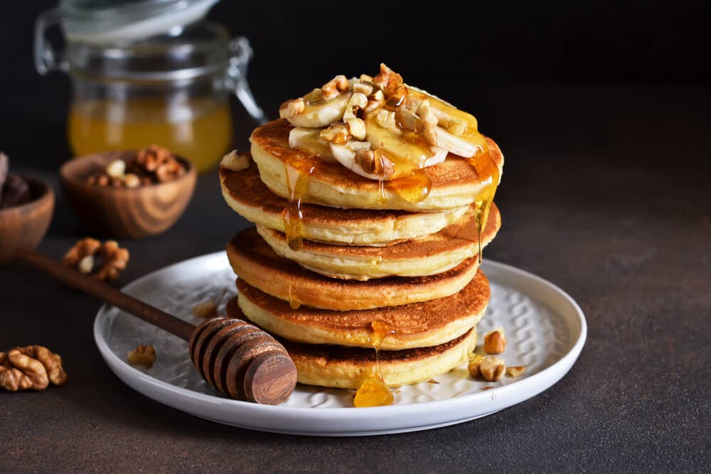 Hot cakes de banana sin gluten.