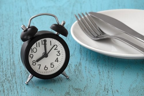 ¿En qué consiste el ayuno intermitente? Todo lo que debes saber