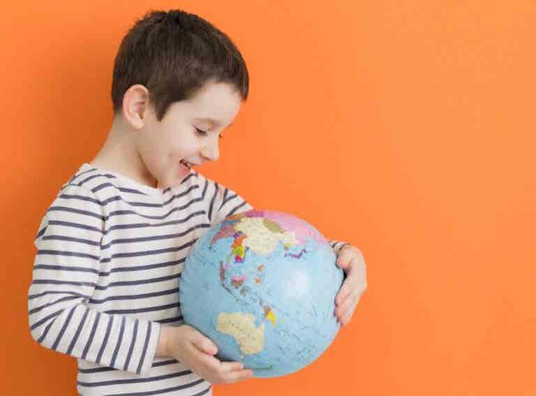 Los beneficios de criar a niños y niñas bilingües