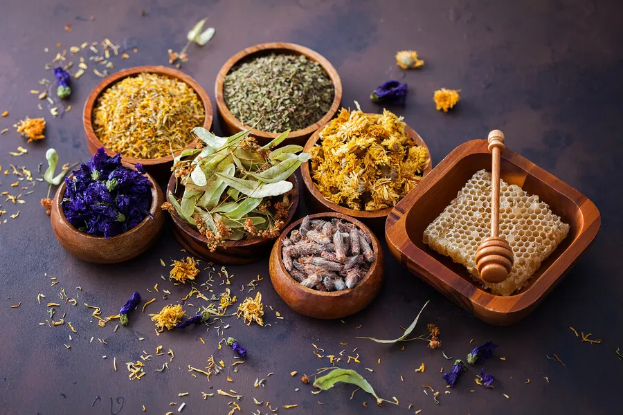 Los remedios naturales pueden complementar buenos hábitos de vida.