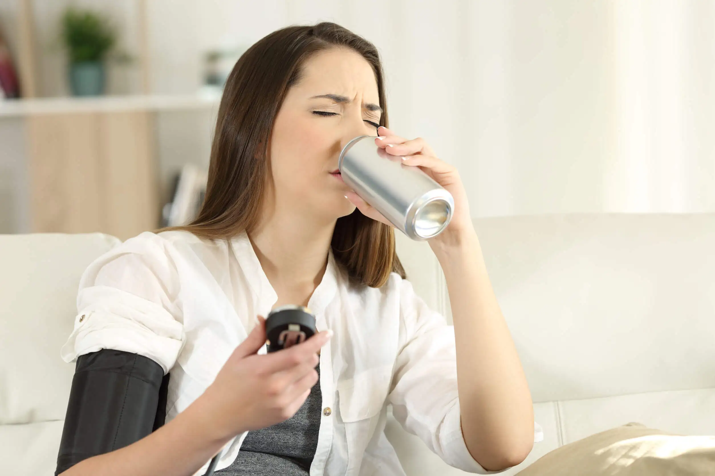 La dieta blanda no incluye el consumo de bebidas gaseosas.
