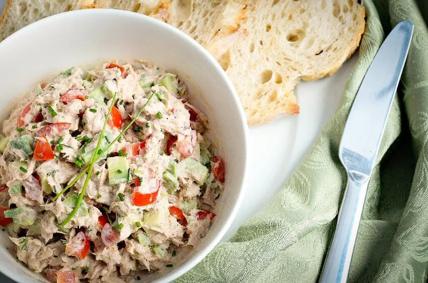 Ensalada de atún y aguacate