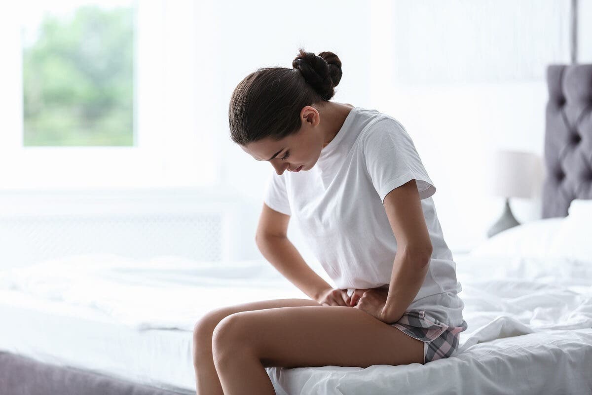 Mujer dolor abdominal