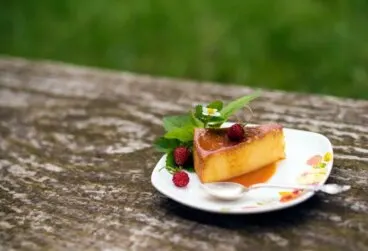 Cómo hacer un flan napolitano ligero en calorías