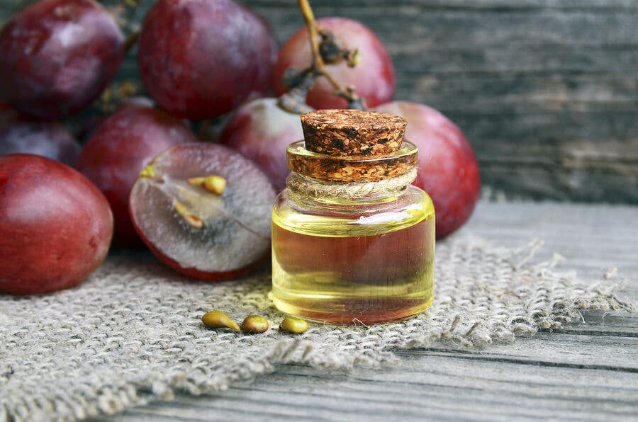 crema antiarrugas nocturna con aceite de uva