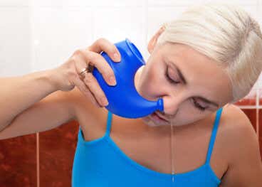 3 maneras de hacer un lavado nasal