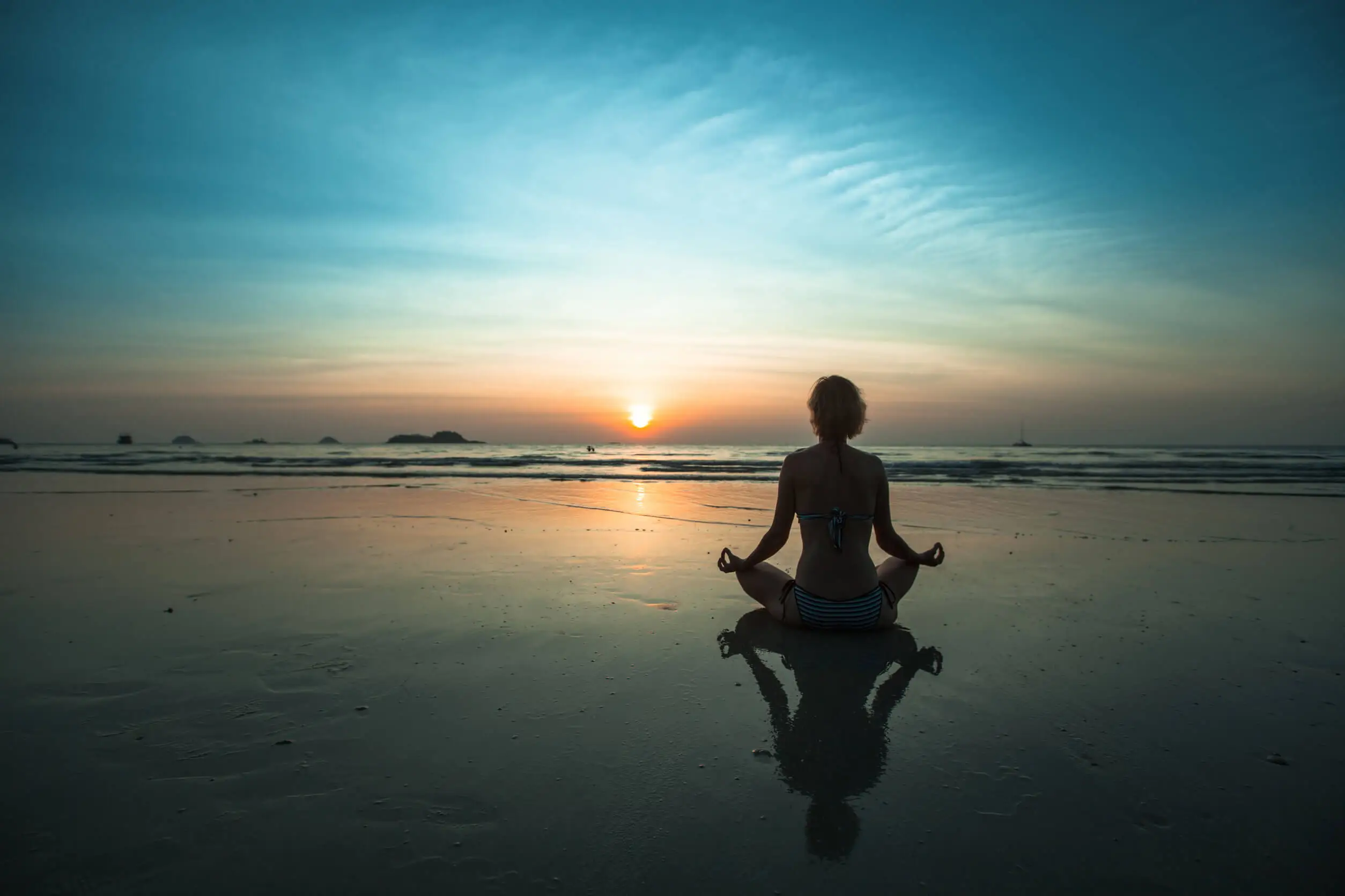 A relação entre meditação e saúde mental é extensa