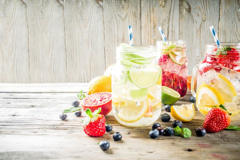 Agua con sabor: todo lo que debes saber