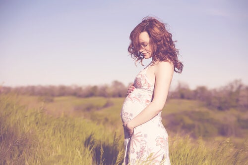 Embarazo en verano: cómo afecta el calor