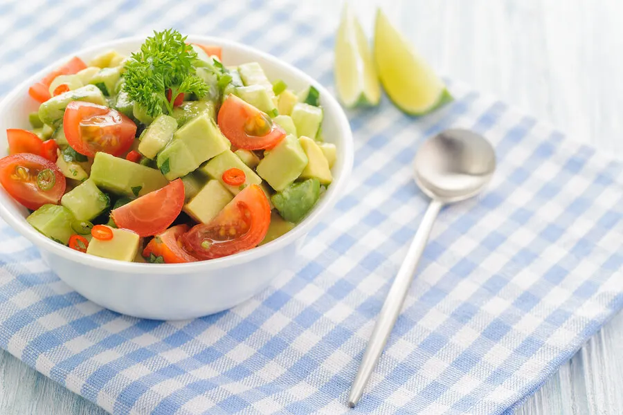 Ensalada de nopal para disfrutar este verano