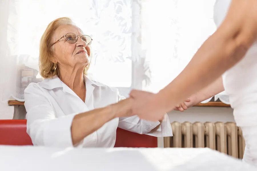 Apoyo a pacientes con Alzhéimer y familiares