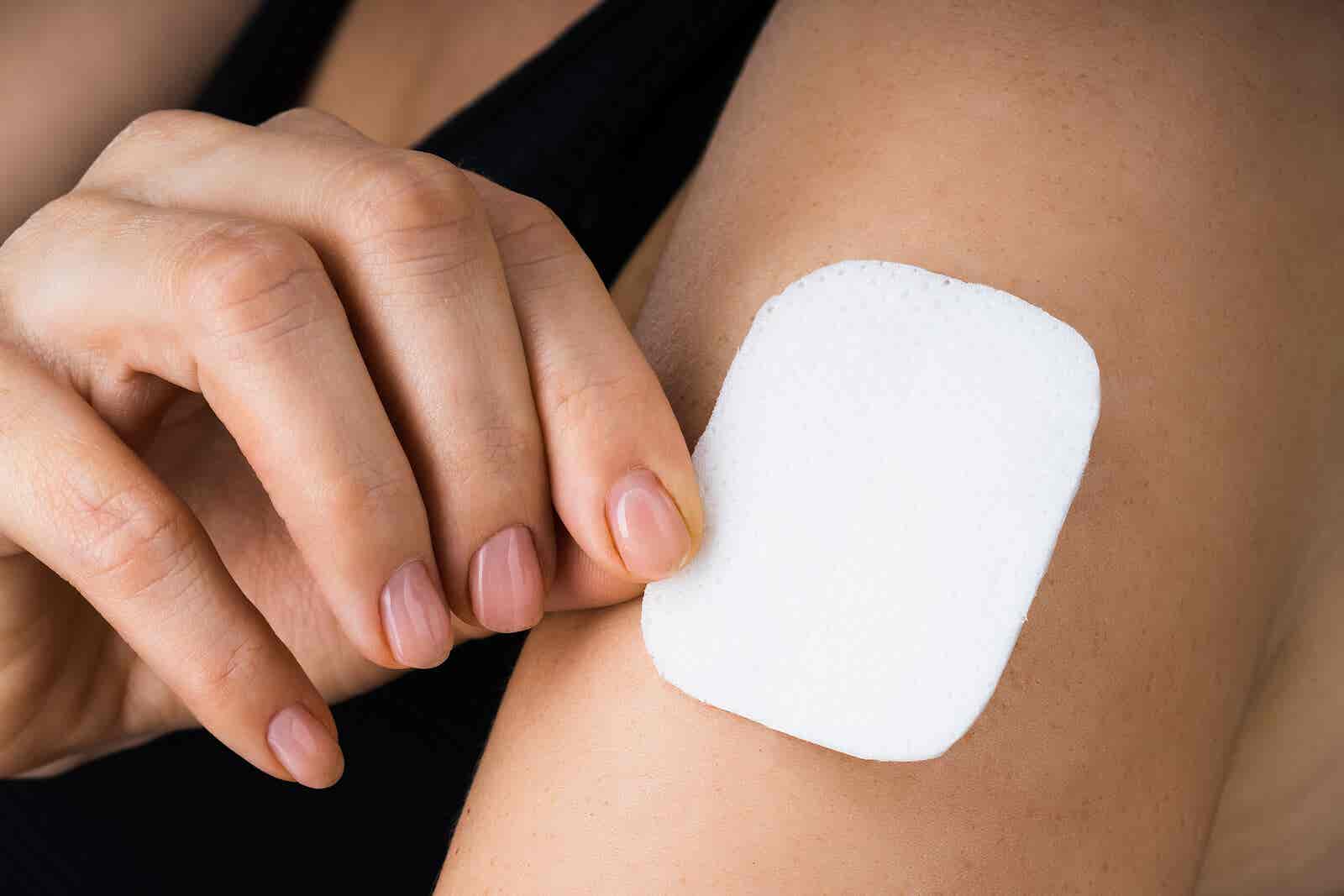 Parche De Buprenorfina Qu Es Usos Y Contraindicaciones Mejor Con Salud parche-de-buprenorfina-qu-es-usos-y-contraindicaciones-mejor-con-salud