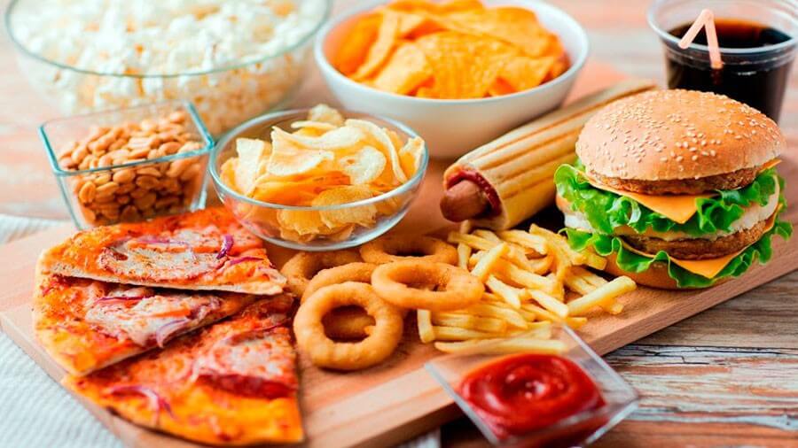 Comida con aditivos alimentarios