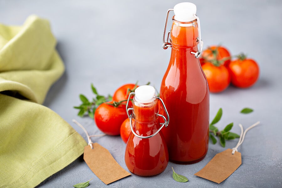 Salsa de tomate envasada